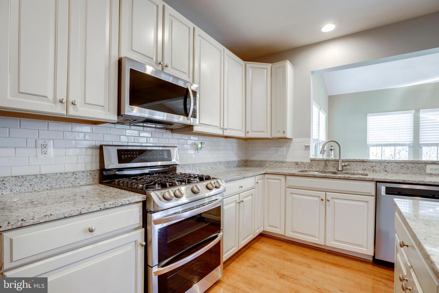 43023 SPYDER PL, CHANTILLY, Virginia 20152, 4 Bedrooms Bedrooms, ,4 BathroomsBathrooms,Residential,For sale,43023 SPYDER PL,VALO2111220 MLS # VALO2111220