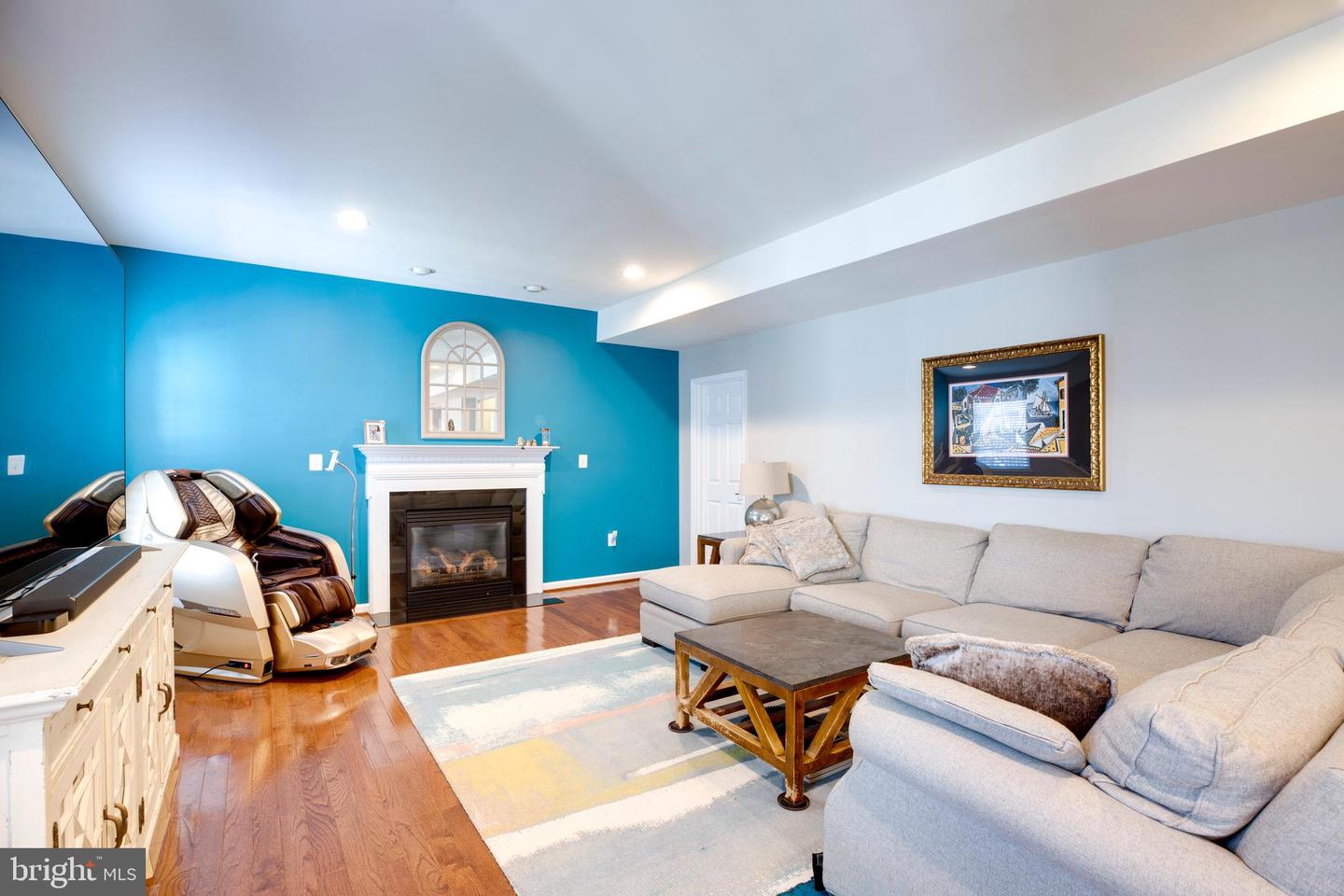 43023 SPYDER PL, CHANTILLY, Virginia 20152, 4 Bedrooms Bedrooms, ,4 BathroomsBathrooms,Residential,For sale,43023 SPYDER PL,VALO2111220 MLS # VALO2111220