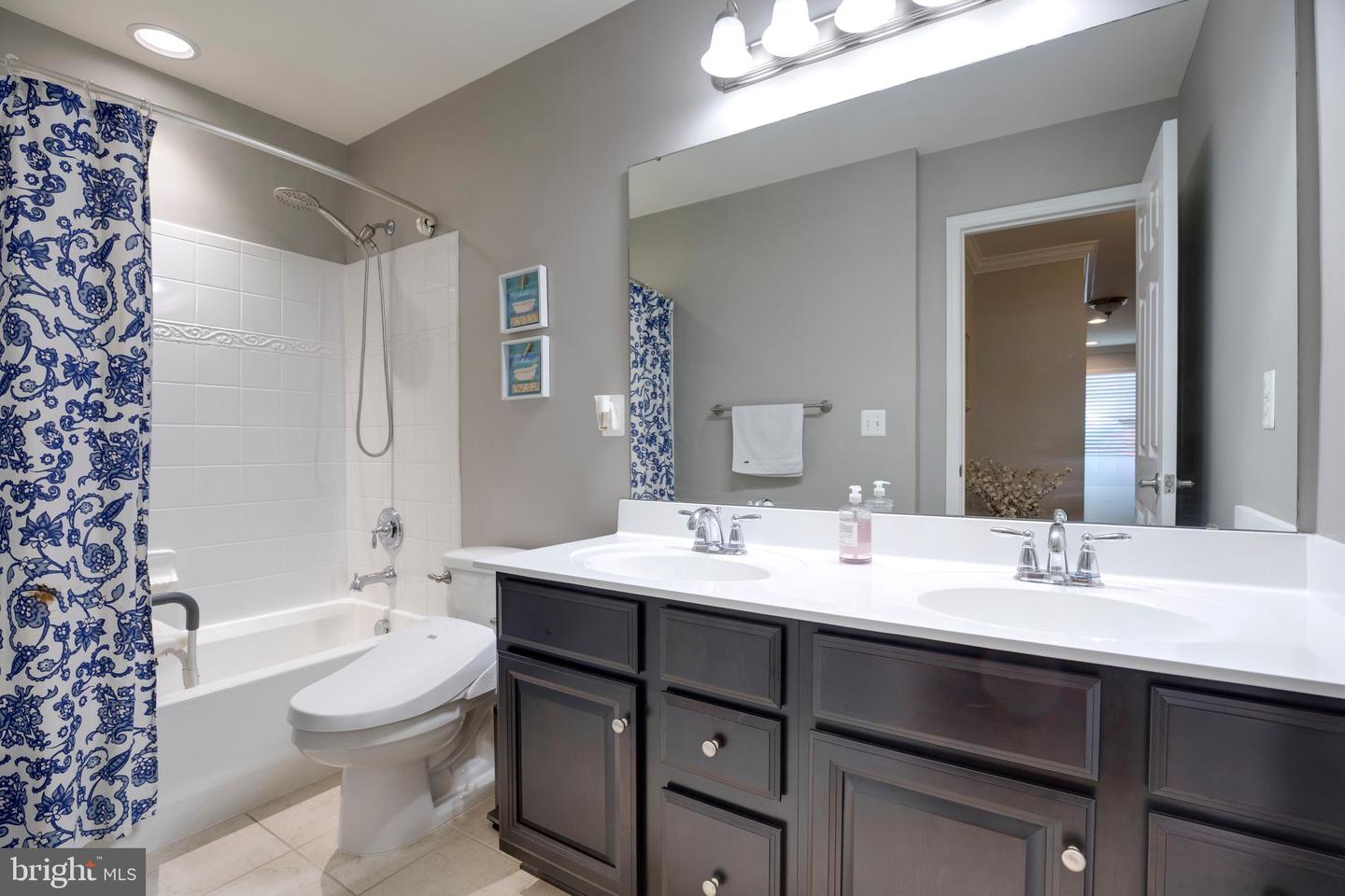 43023 SPYDER PL, CHANTILLY, Virginia 20152, 4 Bedrooms Bedrooms, ,4 BathroomsBathrooms,Residential,For sale,43023 SPYDER PL,VALO2111220 MLS # VALO2111220