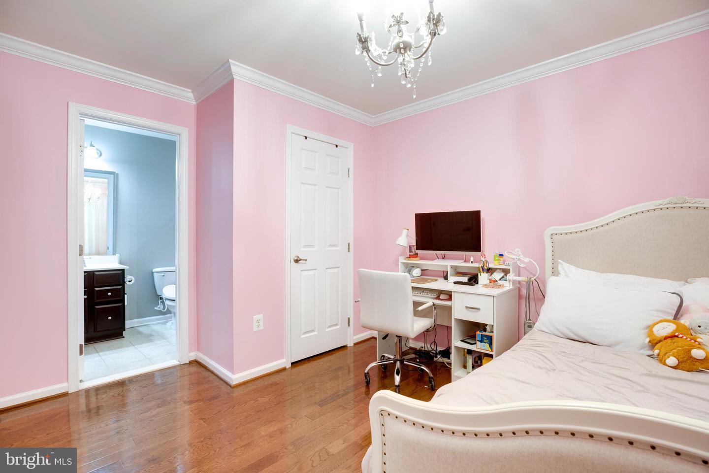 43023 SPYDER PL, CHANTILLY, Virginia 20152, 4 Bedrooms Bedrooms, ,4 BathroomsBathrooms,Residential,For sale,43023 SPYDER PL,VALO2111220 MLS # VALO2111220