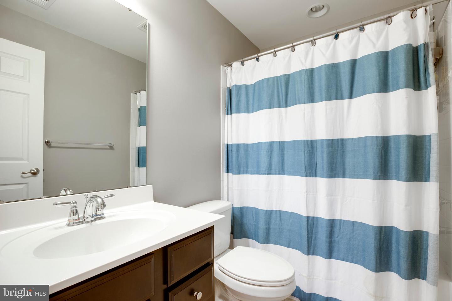 43023 SPYDER PL, CHANTILLY, Virginia 20152, 4 Bedrooms Bedrooms, ,4 BathroomsBathrooms,Residential,For sale,43023 SPYDER PL,VALO2111220 MLS # VALO2111220