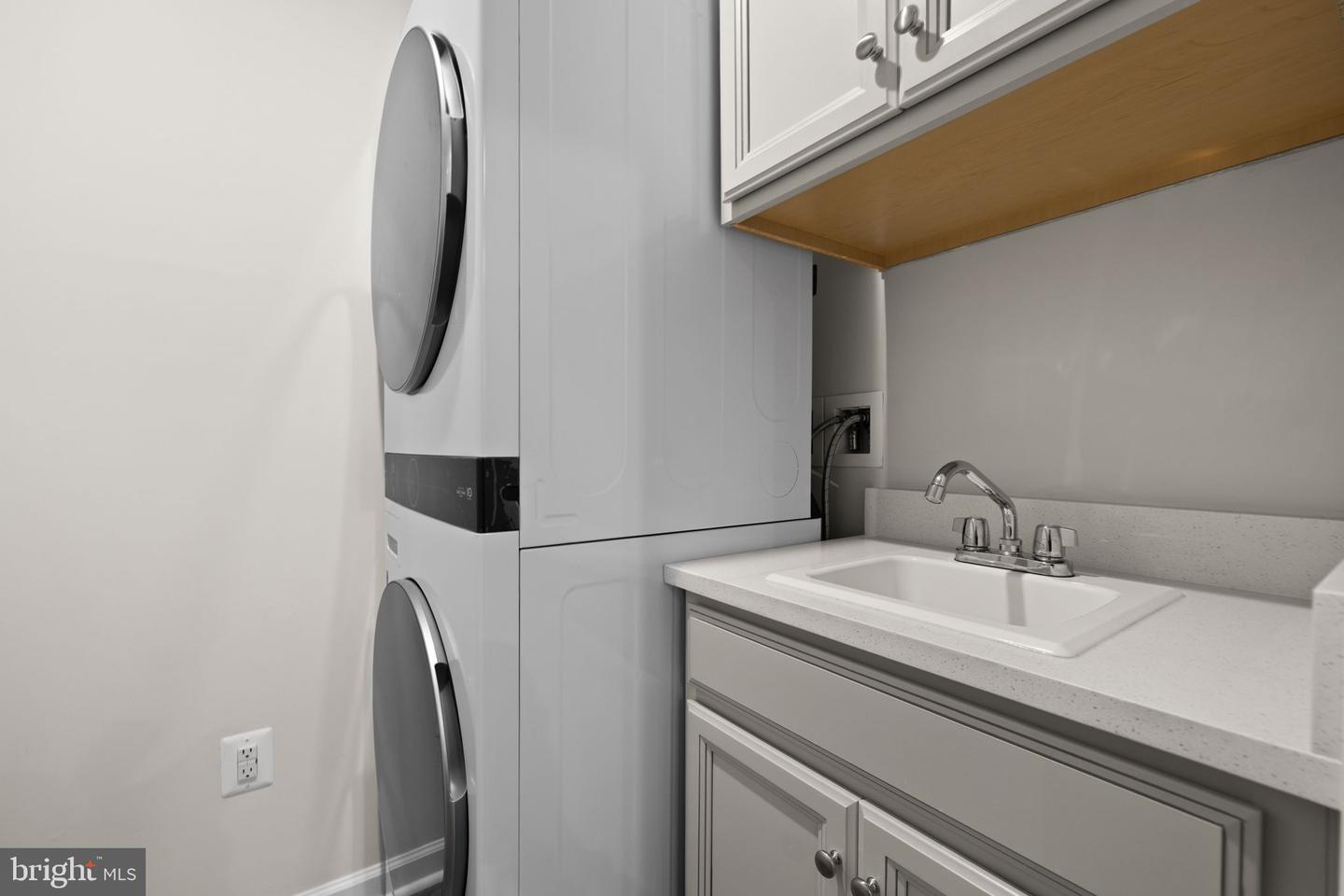 7961 INDEPENDENCE DR, SPOTSYLVANIA, Virginia 22553, 3 Bedrooms Bedrooms, ,2 BathroomsBathrooms,Residential,For sale,7961 INDEPENDENCE DR,VASP2037686 MLS # VASP2037686