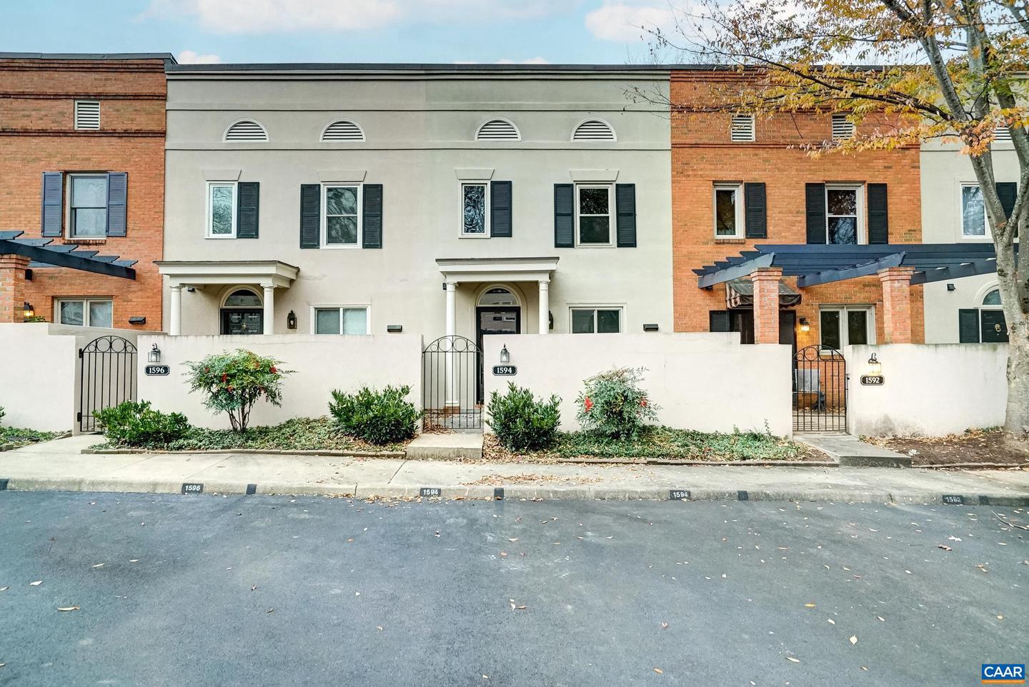 1594 GARDEN CT, CHARLOTTESVILLE, Virginia 22901, 2 Bedrooms Bedrooms, ,2 BathroomsBathrooms,Residential,For sale,1594 GARDEN CT,671250 MLS # 671250 1594 GARDEN CT, CHARLOTTESVILLE, Virginia 22901, 2 Bedrooms Bedrooms, ,2 BathroomsBathrooms,Residential,For sale,1594 GARDEN CT,671250 MLS # 671250