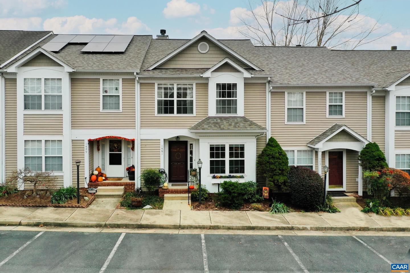 1461 GLENSIDE GREEN, CHARLOTTESVILLE, Virginia 22901, 4 Bedrooms Bedrooms, ,3 BathroomsBathrooms,Residential,For sale,1461 GLENSIDE GREEN,671251 MLS # 671251 1461 GLENSIDE GREEN, CHARLOTTESVILLE, Virginia 22901, 4 Bedrooms Bedrooms, ,3 BathroomsBathrooms,Residential,For sale,1461 GLENSIDE GREEN,671251 MLS # 671251