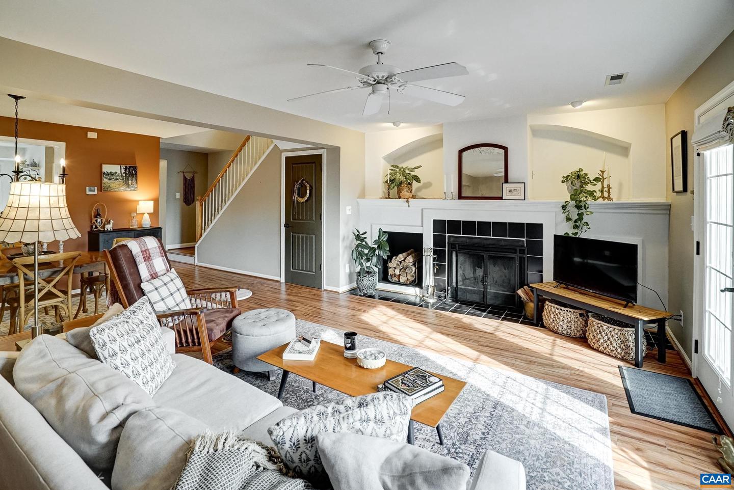 1461 GLENSIDE GREEN, CHARLOTTESVILLE, Virginia 22901, 4 Bedrooms Bedrooms, ,3 BathroomsBathrooms,Residential,For sale,1461 GLENSIDE GREEN,671251 MLS # 671251 1461 GLENSIDE GREEN, CHARLOTTESVILLE, Virginia 22901, 4 Bedrooms Bedrooms, ,3 BathroomsBathrooms,Residential,For sale,1461 GLENSIDE GREEN,671251 MLS # 671251