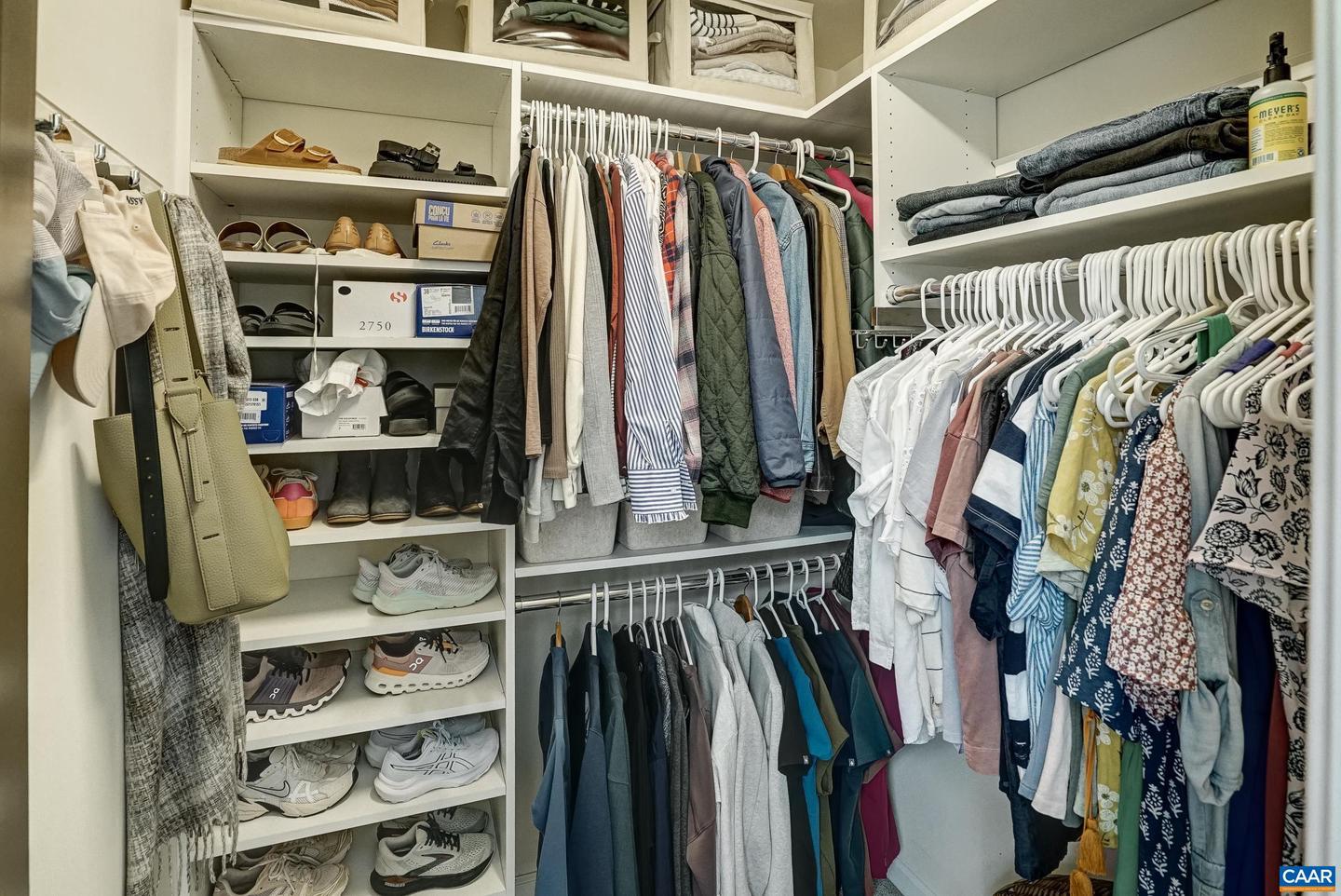 1461 GLENSIDE GREEN, CHARLOTTESVILLE, Virginia 22901, 4 Bedrooms Bedrooms, ,3 BathroomsBathrooms,Residential,For sale,1461 GLENSIDE GREEN,671251 MLS # 671251 1461 GLENSIDE GREEN, CHARLOTTESVILLE, Virginia 22901, 4 Bedrooms Bedrooms, ,3 BathroomsBathrooms,Residential,For sale,1461 GLENSIDE GREEN,671251 MLS # 671251