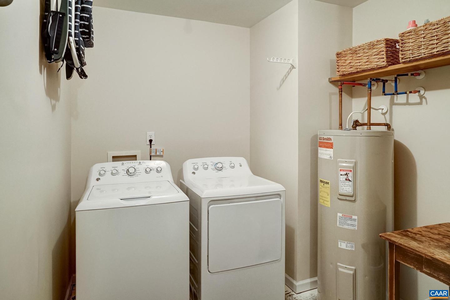 1461 GLENSIDE GREEN, CHARLOTTESVILLE, Virginia 22901, 4 Bedrooms Bedrooms, ,3 BathroomsBathrooms,Residential,For sale,1461 GLENSIDE GREEN,671251 MLS # 671251 1461 GLENSIDE GREEN, CHARLOTTESVILLE, Virginia 22901, 4 Bedrooms Bedrooms, ,3 BathroomsBathrooms,Residential,For sale,1461 GLENSIDE GREEN,671251 MLS # 671251