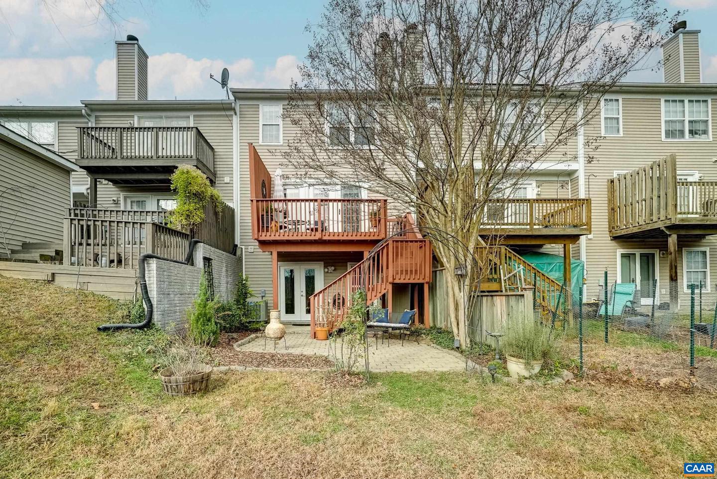 1461 GLENSIDE GREEN, CHARLOTTESVILLE, Virginia 22901, 4 Bedrooms Bedrooms, ,3 BathroomsBathrooms,Residential,For sale,1461 GLENSIDE GREEN,671251 MLS # 671251 1461 GLENSIDE GREEN, CHARLOTTESVILLE, Virginia 22901, 4 Bedrooms Bedrooms, ,3 BathroomsBathrooms,Residential,For sale,1461 GLENSIDE GREEN,671251 MLS # 671251