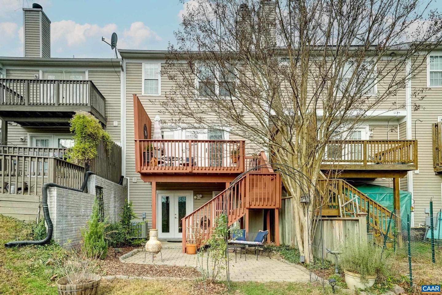 1461 GLENSIDE GREEN, CHARLOTTESVILLE, Virginia 22901, 4 Bedrooms Bedrooms, ,3 BathroomsBathrooms,Residential,For sale,1461 GLENSIDE GREEN,671251 MLS # 671251 1461 GLENSIDE GREEN, CHARLOTTESVILLE, Virginia 22901, 4 Bedrooms Bedrooms, ,3 BathroomsBathrooms,Residential,For sale,1461 GLENSIDE GREEN,671251 MLS # 671251