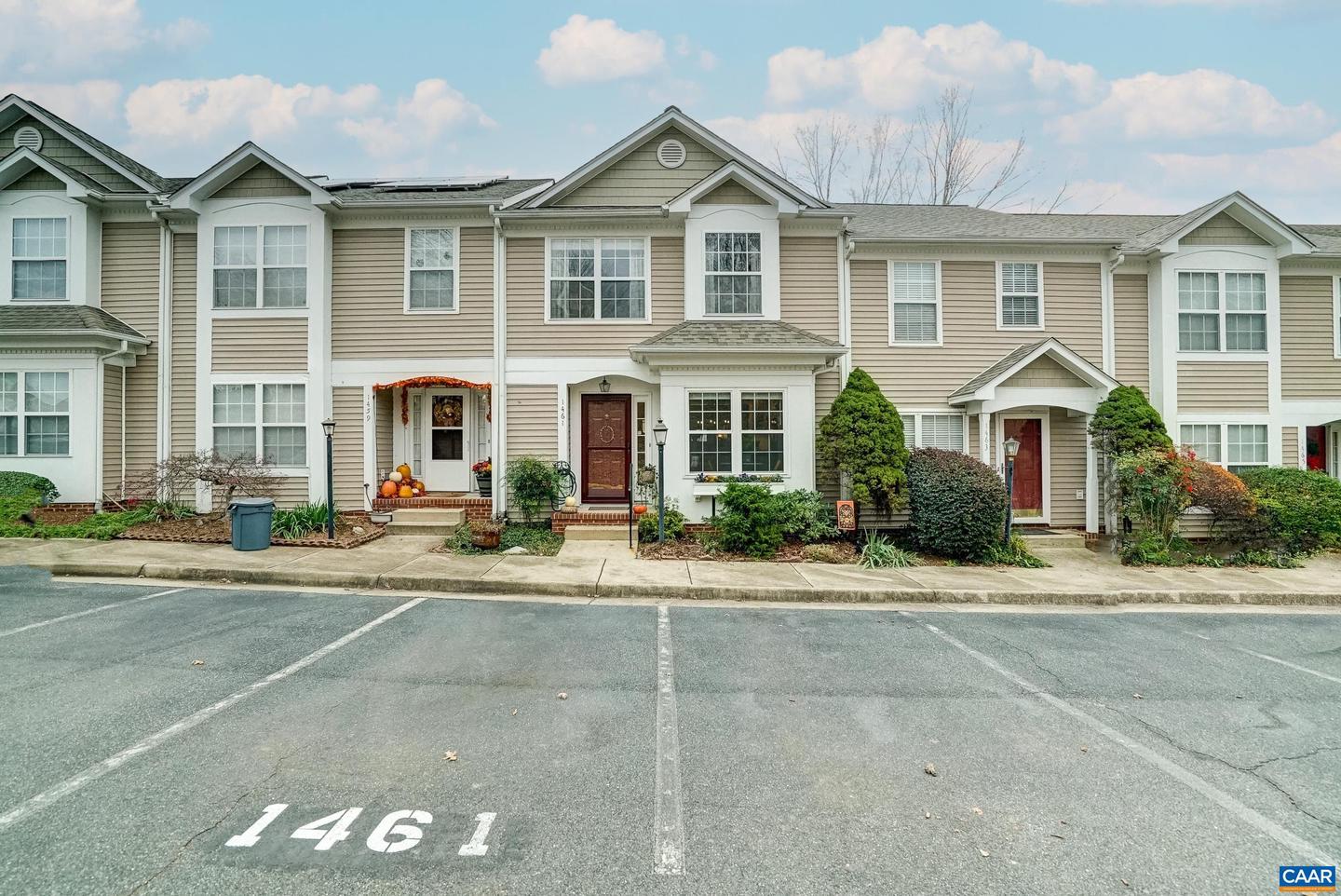 1461 GLENSIDE GREEN, CHARLOTTESVILLE, Virginia 22901, 4 Bedrooms Bedrooms, ,3 BathroomsBathrooms,Residential,For sale,1461 GLENSIDE GREEN,671251 MLS # 671251 1461 GLENSIDE GREEN, CHARLOTTESVILLE, Virginia 22901, 4 Bedrooms Bedrooms, ,3 BathroomsBathrooms,Residential,For sale,1461 GLENSIDE GREEN,671251 MLS # 671251