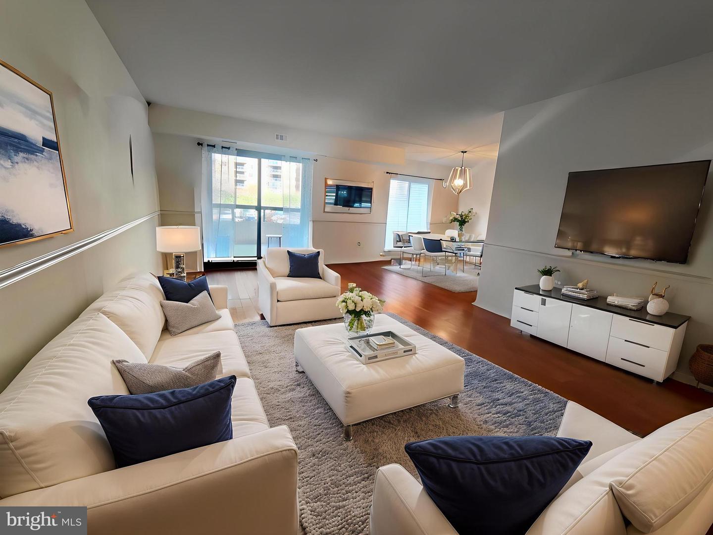 8360 GREENSBORO DR #207, MCLEAN, Virginia 22102, 2 Bedrooms Bedrooms, ,2 BathroomsBathrooms,Residential,For sale,8360 GREENSBORO DR #207,VAFX2279758 MLS # VAFX2279758