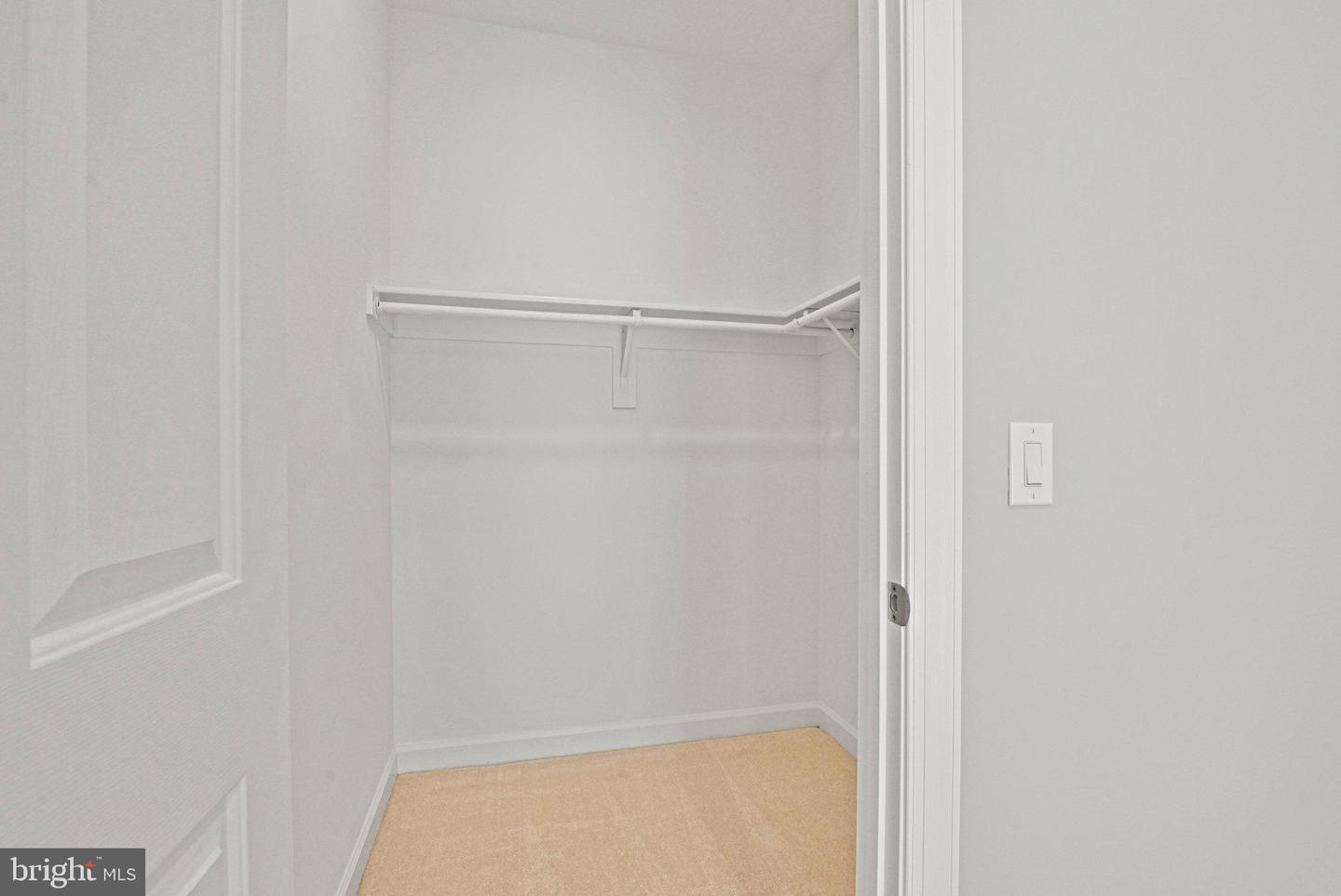 9927 MILES STONE CT, VIENNA, Virginia 22181, 5 Bedrooms Bedrooms, ,3 BathroomsBathrooms,Residential,For sale,9927 MILES STONE CT,VAFX2279770 MLS # VAFX2279770