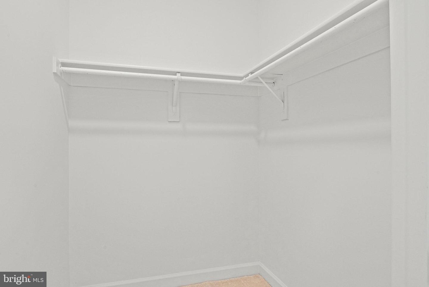 9927 MILES STONE CT, VIENNA, Virginia 22181, 5 Bedrooms Bedrooms, ,3 BathroomsBathrooms,Residential,For sale,9927 MILES STONE CT,VAFX2279770 MLS # VAFX2279770