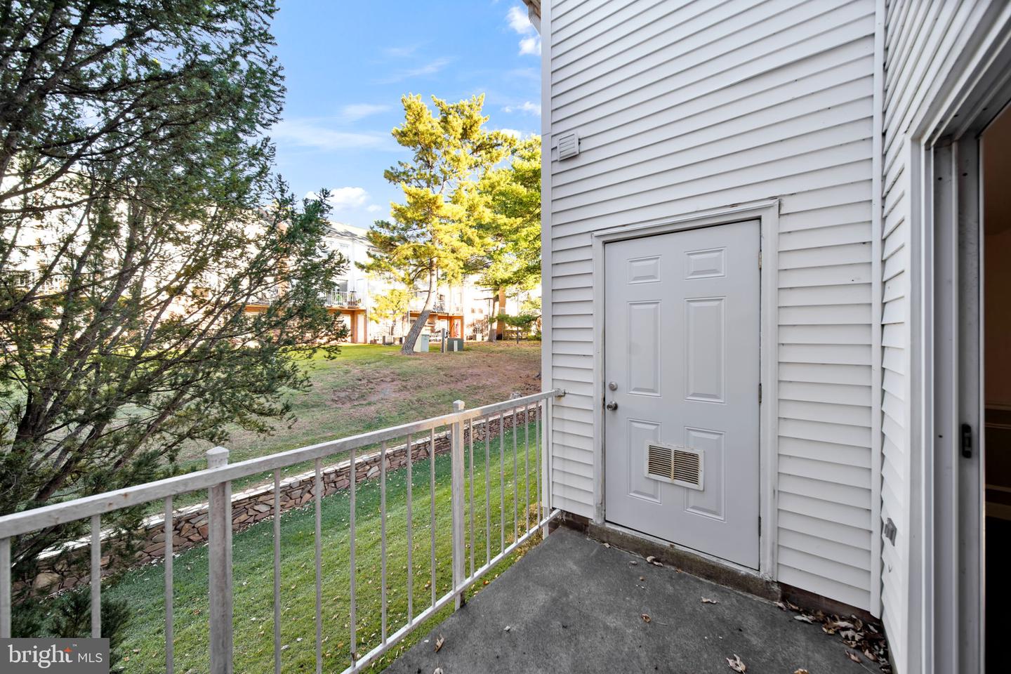 14494 COOL OAK LN, CENTREVILLE, Virginia 20121, 2 Bedrooms Bedrooms, ,1 BathroomBathrooms,Residential,For sale,14494 COOL OAK LN,VAFX2279772 MLS # VAFX2279772