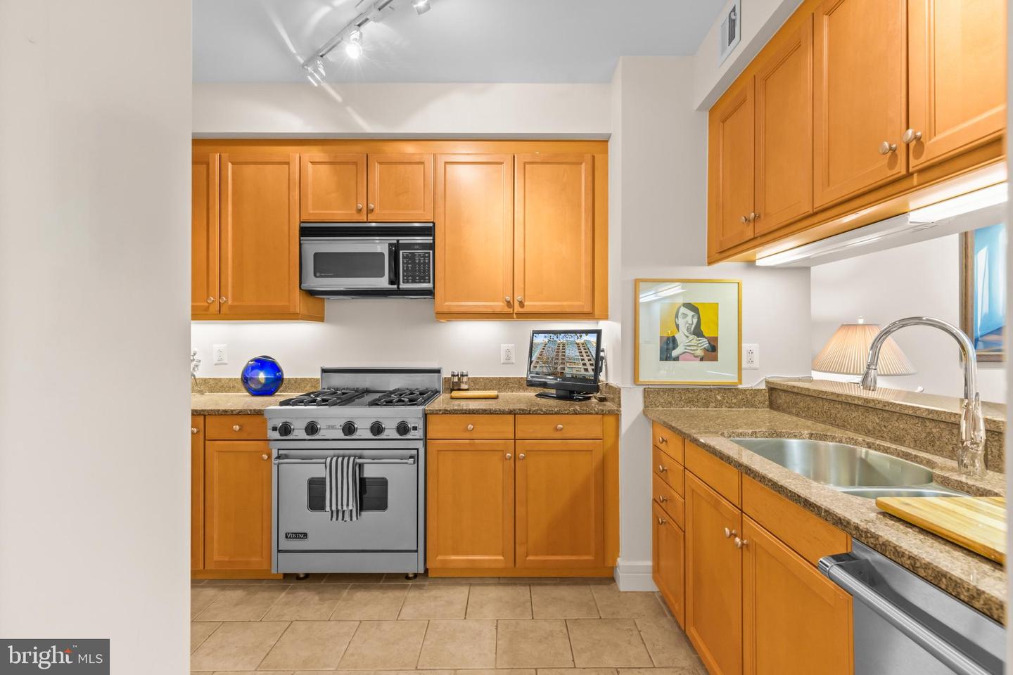 1111 23RD ST NW #4G, WASHINGTON, District Of Columbia 20037, 2 Bedrooms Bedrooms, ,2 BathroomsBathrooms,Residential,For sale,1111 23RD ST NW #4G,DCDC2232414 MLS # DCDC2232414