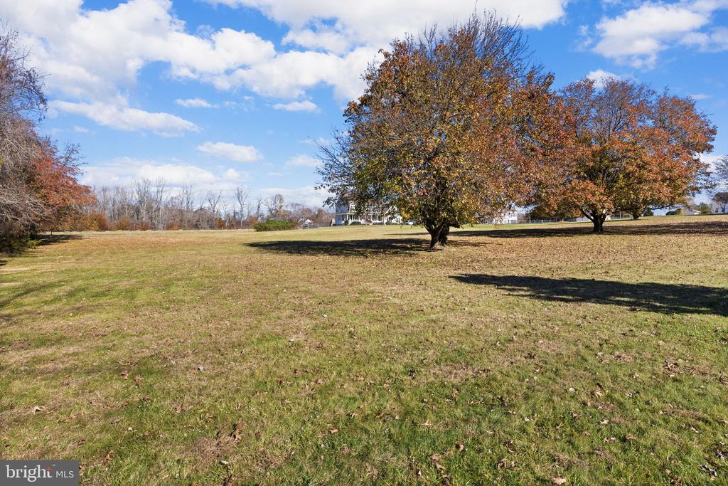 7909 WESTBURY MANOR DR, FREDERICKSBURG, Virginia 22407, 4 Bedrooms Bedrooms, ,3 BathroomsBathrooms,Residential,7909 WESTBURY MANOR DR,VASP2037658 MLS # VASP2037658