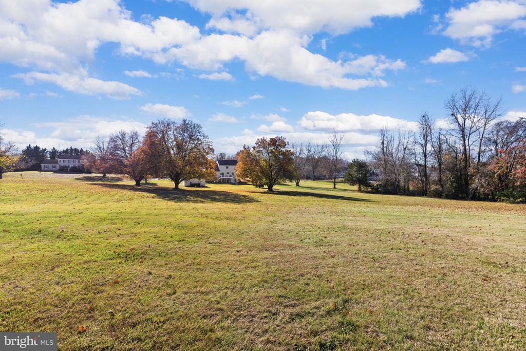 7909 WESTBURY MANOR DR, FREDERICKSBURG, Virginia 22407, 4 Bedrooms Bedrooms, ,3 BathroomsBathrooms,Residential,7909 WESTBURY MANOR DR,VASP2037658 MLS # VASP2037658