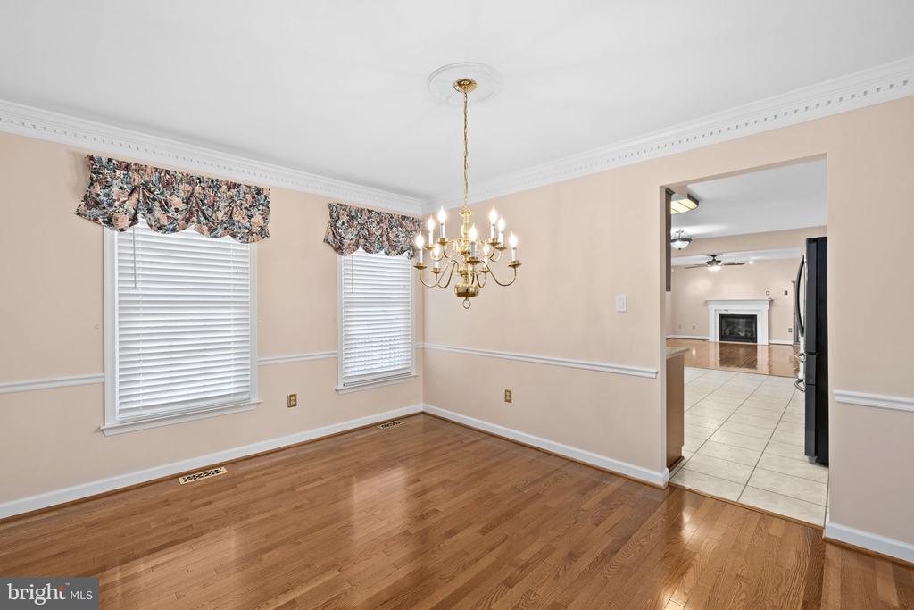 7909 WESTBURY MANOR DR, FREDERICKSBURG, Virginia 22407, 4 Bedrooms Bedrooms, ,3 BathroomsBathrooms,Residential,7909 WESTBURY MANOR DR,VASP2037658 MLS # VASP2037658