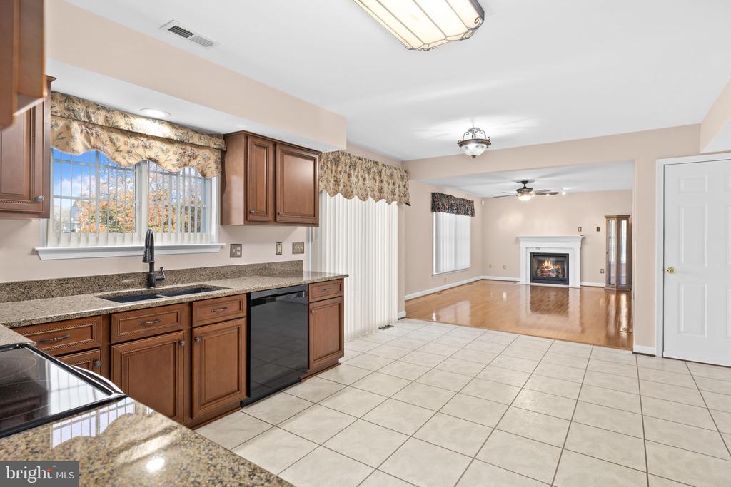 7909 WESTBURY MANOR DR, FREDERICKSBURG, Virginia 22407, 4 Bedrooms Bedrooms, ,3 BathroomsBathrooms,Residential,7909 WESTBURY MANOR DR,VASP2037658 MLS # VASP2037658