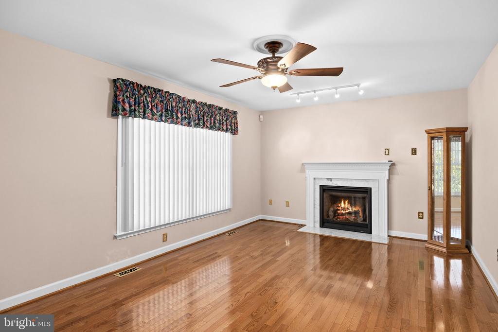 7909 WESTBURY MANOR DR, FREDERICKSBURG, Virginia 22407, 4 Bedrooms Bedrooms, ,3 BathroomsBathrooms,Residential,7909 WESTBURY MANOR DR,VASP2037658 MLS # VASP2037658