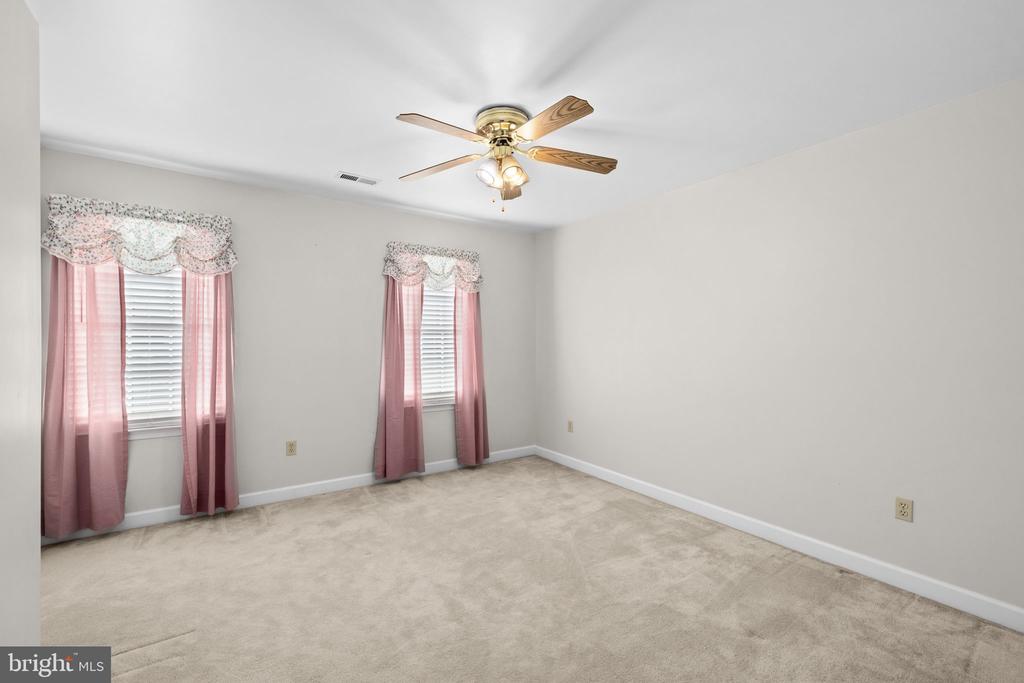 7909 WESTBURY MANOR DR, FREDERICKSBURG, Virginia 22407, 4 Bedrooms Bedrooms, ,3 BathroomsBathrooms,Residential,7909 WESTBURY MANOR DR,VASP2037658 MLS # VASP2037658