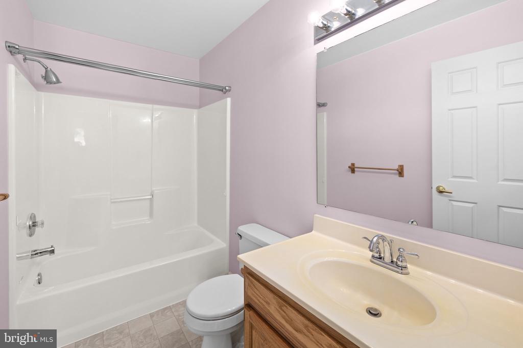 7909 WESTBURY MANOR DR, FREDERICKSBURG, Virginia 22407, 4 Bedrooms Bedrooms, ,3 BathroomsBathrooms,Residential,7909 WESTBURY MANOR DR,VASP2037658 MLS # VASP2037658