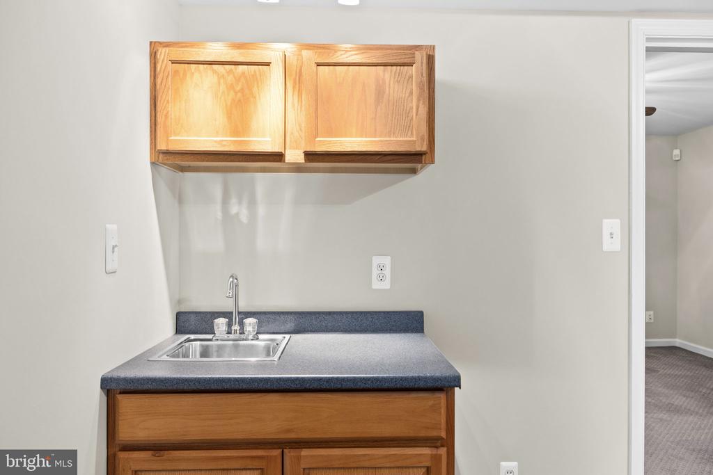 7909 WESTBURY MANOR DR, FREDERICKSBURG, Virginia 22407, 4 Bedrooms Bedrooms, ,3 BathroomsBathrooms,Residential,7909 WESTBURY MANOR DR,VASP2037658 MLS # VASP2037658