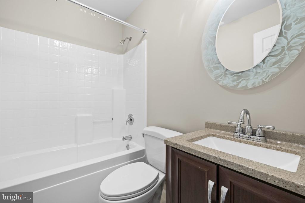 7909 WESTBURY MANOR DR, FREDERICKSBURG, Virginia 22407, 4 Bedrooms Bedrooms, ,3 BathroomsBathrooms,Residential,7909 WESTBURY MANOR DR,VASP2037658 MLS # VASP2037658