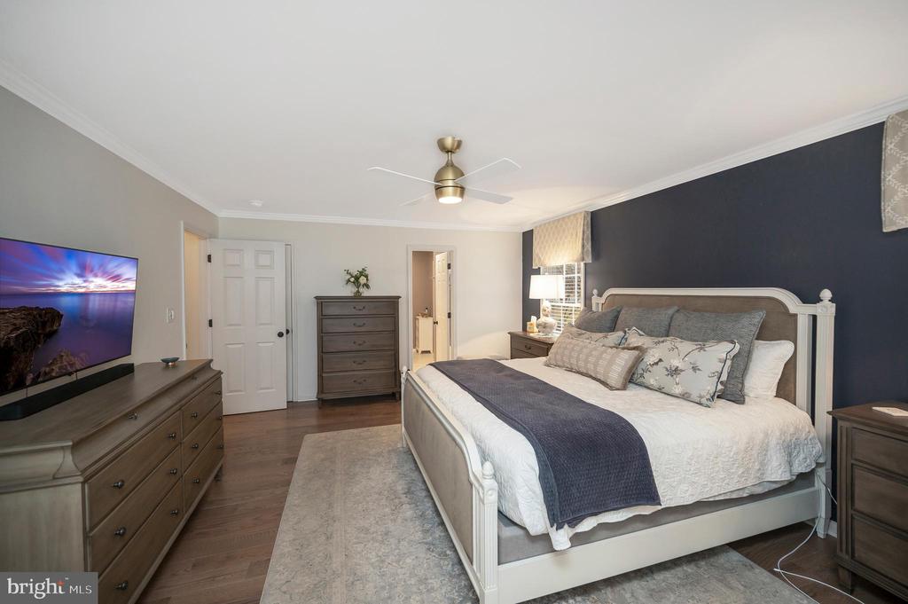 323 STRATFORD CIR, LOCUST GROVE, Virginia 22508, 3 Bedrooms Bedrooms, ,2 BathroomsBathrooms,Residential,LAKE OF THE WOODS,323 STRATFORD CIR,VAOR2012812 MLS # VAOR2012812