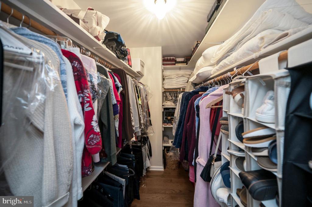 323 STRATFORD CIR, LOCUST GROVE, Virginia 22508, 3 Bedrooms Bedrooms, ,2 BathroomsBathrooms,Residential,LAKE OF THE WOODS,323 STRATFORD CIR,VAOR2012812 MLS # VAOR2012812