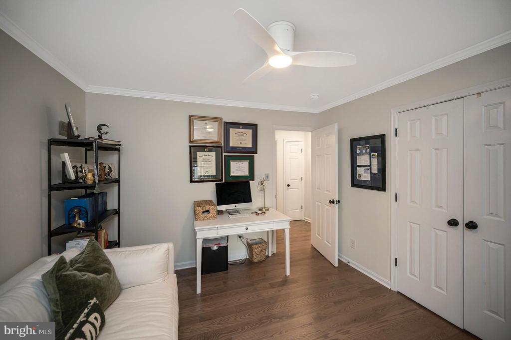 323 STRATFORD CIR, LOCUST GROVE, Virginia 22508, 3 Bedrooms Bedrooms, ,2 BathroomsBathrooms,Residential,LAKE OF THE WOODS,323 STRATFORD CIR,VAOR2012812 MLS # VAOR2012812