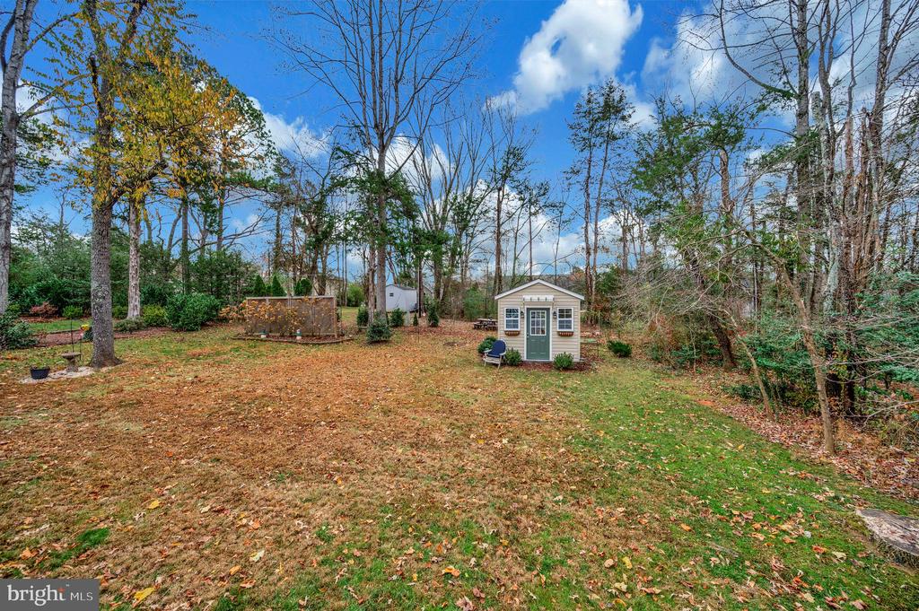 323 STRATFORD CIR, LOCUST GROVE, Virginia 22508, 3 Bedrooms Bedrooms, ,2 BathroomsBathrooms,Residential,LAKE OF THE WOODS,323 STRATFORD CIR,VAOR2012812 MLS # VAOR2012812