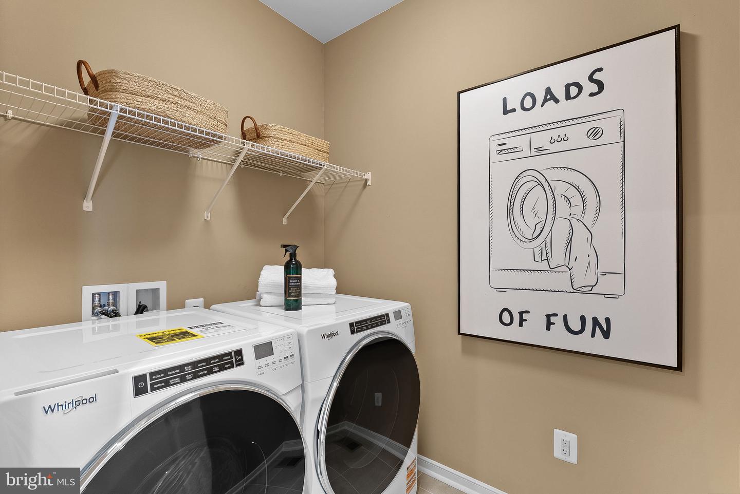 6 SEPIA SQ #HE, ASHBURN, Virginia 20147, 3 Bedrooms Bedrooms, ,2 BathroomsBathrooms,Residential,For sale,6 SEPIA SQ #HE,VALO2111390 MLS # VALO2111390