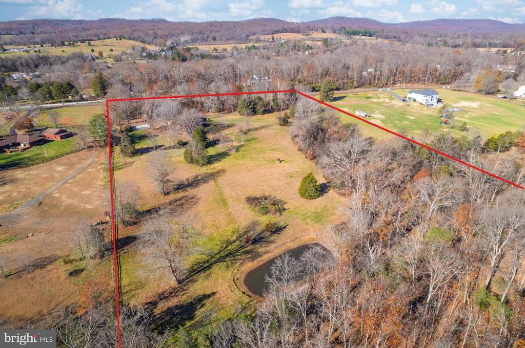 6241 DEBORAH DR, WARRENTON, Virginia, 3 Bedrooms Bedrooms, ,2 BathroomsBathrooms,Residential,6241 DEBORAH DR,VAFQ2019710 MLS # VAFQ2019710