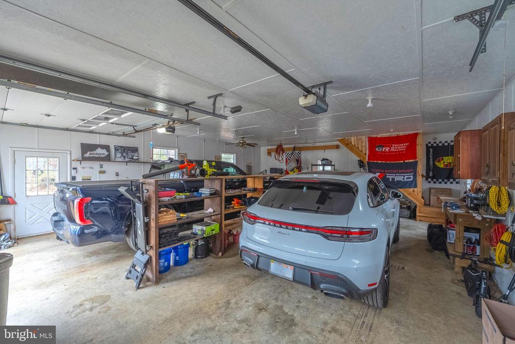 6245 SQUIRREL NEST LN, WARRENTON, Virginia, 4 Bedrooms Bedrooms, ,5 BathroomsBathrooms,Residential,6245 SQUIRREL NEST LN,VAFQ2019692 MLS # VAFQ2019692