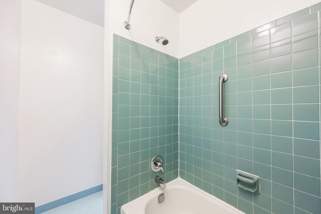 6245 SQUIRREL NEST LN, WARRENTON, Virginia, 4 Bedrooms Bedrooms, ,5 BathroomsBathrooms,Residential,6245 SQUIRREL NEST LN,VAFQ2019692 MLS # VAFQ2019692