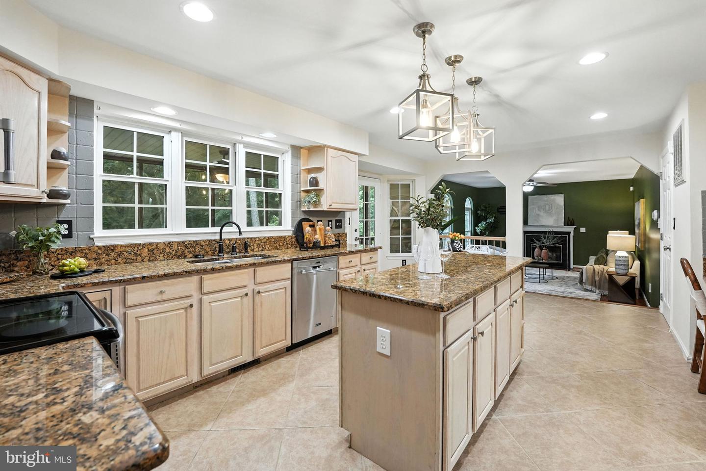 10740 BRIDLEREIN CT, SPOTSYLVANIA, Virginia 22553, 4 Bedrooms Bedrooms, ,3 BathroomsBathrooms,Residential,For sale,10740 BRIDLEREIN CT,VASP2037704 MLS # VASP2037704