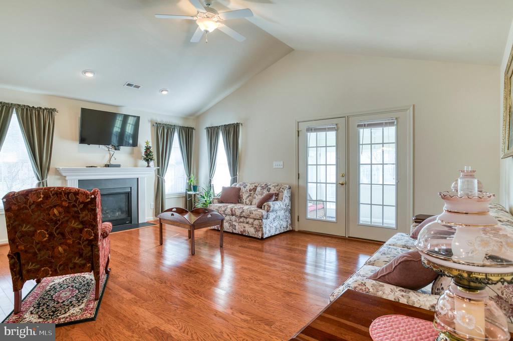 421 QUEEN ST, CULPEPER, Virginia 22701, 3 Bedrooms Bedrooms, ,2 BathroomsBathrooms,Residential,421 QUEEN ST,VACU2012124 MLS # VACU2012124