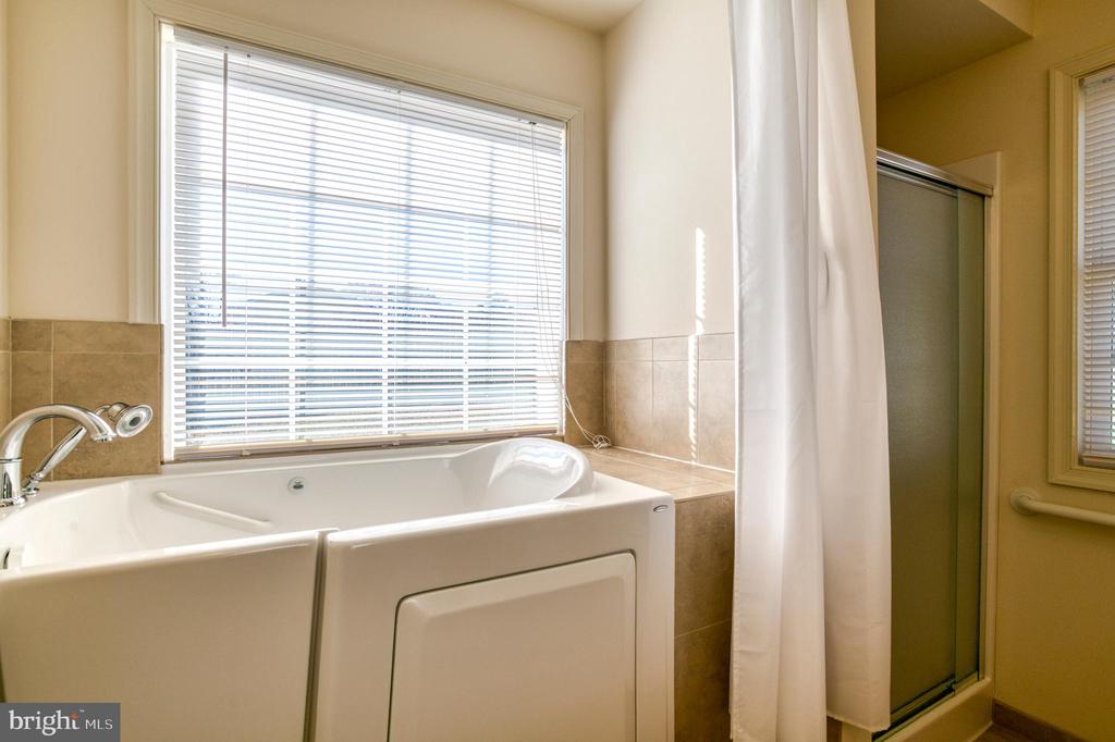 421 QUEEN ST, CULPEPER, Virginia 22701, 3 Bedrooms Bedrooms, ,2 BathroomsBathrooms,Residential,421 QUEEN ST,VACU2012124 MLS # VACU2012124