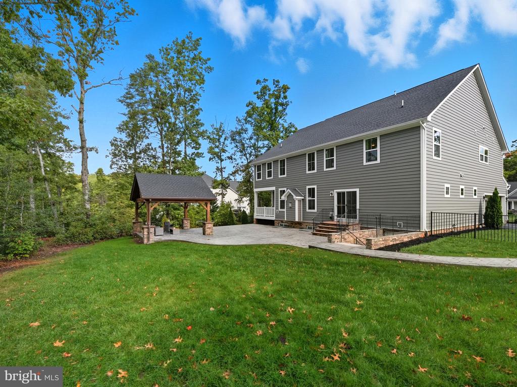 11202 PRESWICK LN, SPOTSYLVANIA, Virginia 22551, 7 Bedrooms Bedrooms, ,5 BathroomsBathrooms,Residential,11202 PRESWICK LN,VASP2037738 MLS # VASP2037738