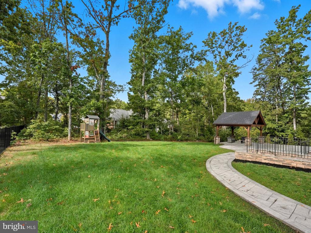 11202 PRESWICK LN, SPOTSYLVANIA, Virginia 22551, 7 Bedrooms Bedrooms, ,5 BathroomsBathrooms,Residential,11202 PRESWICK LN,VASP2037738 MLS # VASP2037738