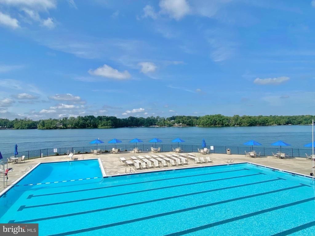 11202 PRESWICK LN, SPOTSYLVANIA, Virginia 22551, 7 Bedrooms Bedrooms, ,5 BathroomsBathrooms,Residential,11202 PRESWICK LN,VASP2037738 MLS # VASP2037738