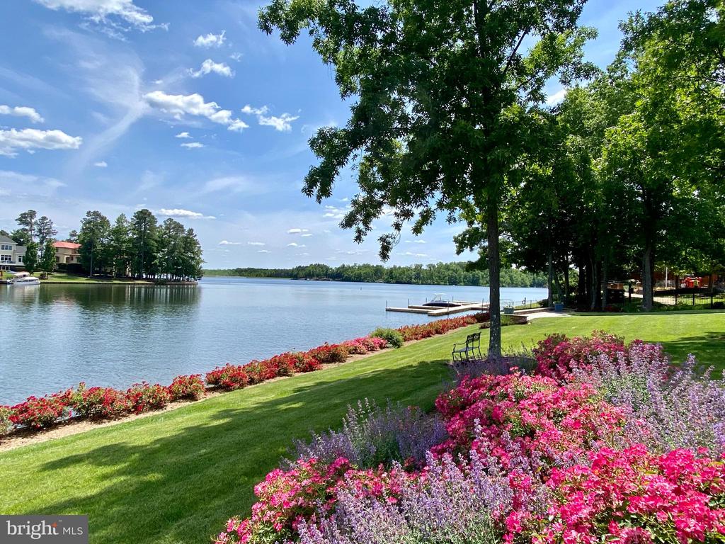 11202 PRESWICK LN, SPOTSYLVANIA, Virginia 22551, 7 Bedrooms Bedrooms, ,5 BathroomsBathrooms,Residential,11202 PRESWICK LN,VASP2037738 MLS # VASP2037738