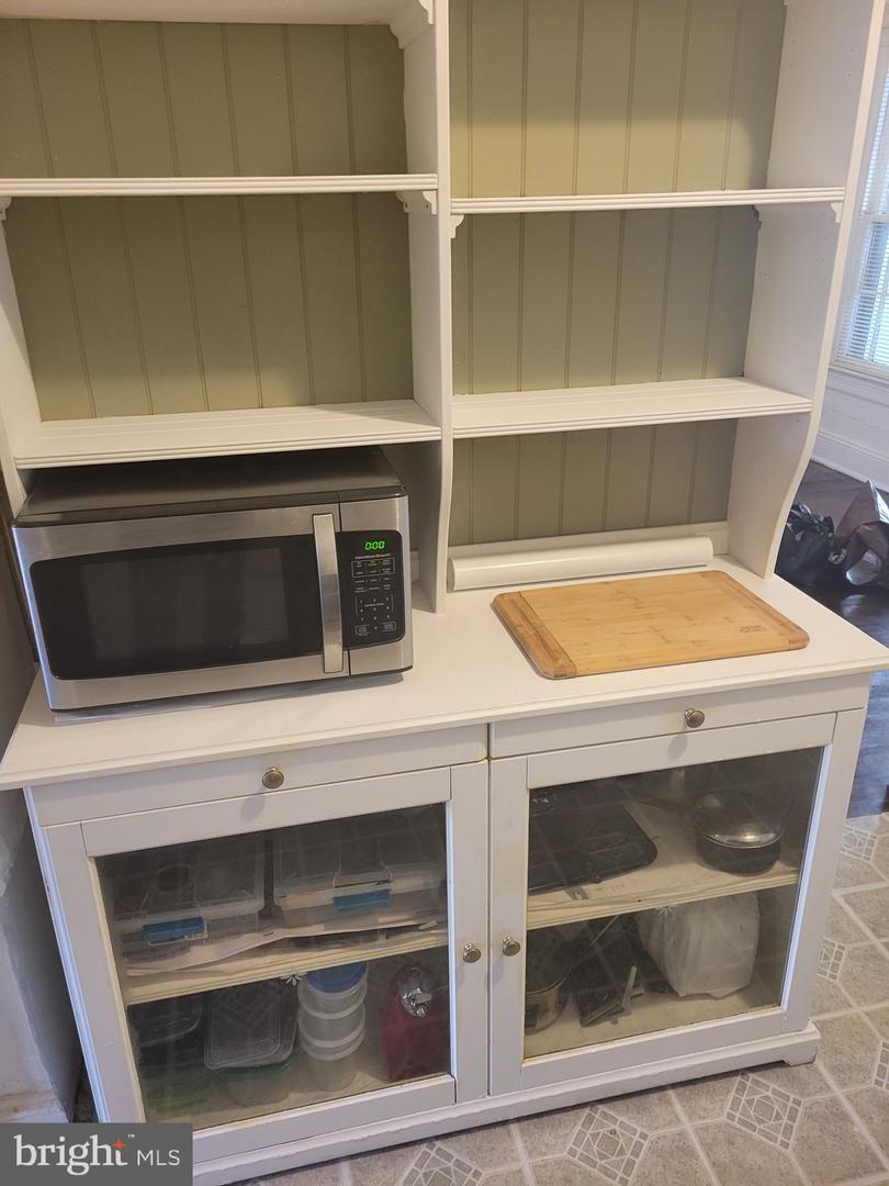 1526 SPRING PL NW, WASHINGTON, District Of Columbia 20010, 4 Bedrooms Bedrooms, ,1 BathroomBathrooms,Residential,For sale,1526 SPRING PL NW,DCDC2098870 MLS # DCDC2098870