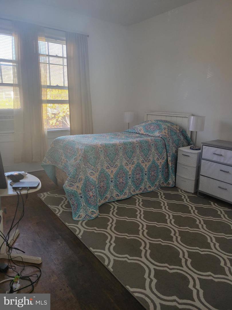 1526 SPRING PL NW, WASHINGTON, District Of Columbia 20010, 4 Bedrooms Bedrooms, ,1 BathroomBathrooms,Residential,For sale,1526 SPRING PL NW,DCDC2098870 MLS # DCDC2098870