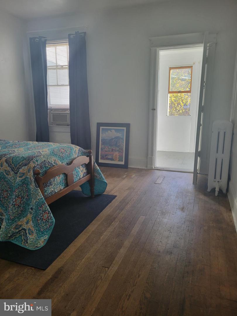 1526 SPRING PL NW, WASHINGTON, District Of Columbia 20010, 4 Bedrooms Bedrooms, ,1 BathroomBathrooms,Residential,For sale,1526 SPRING PL NW,DCDC2098870 MLS # DCDC2098870