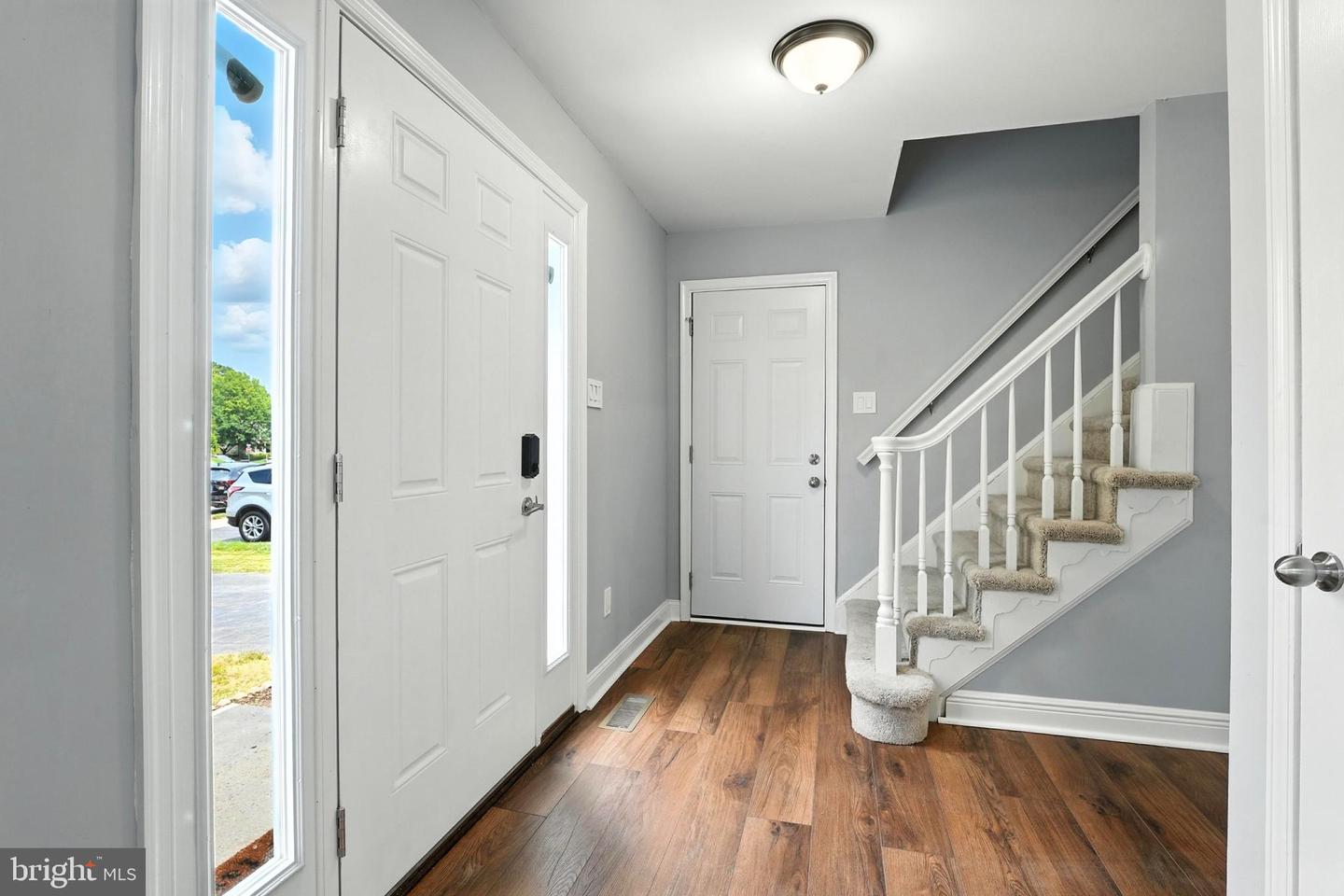 6768 MORNING RIDE CIR, ALEXANDRIA, Virginia 22315, 5 Bedrooms Bedrooms, ,3 BathroomsBathrooms,Residential,For sale,6768 MORNING RIDE CIR,VAFX2241514 MLS # VAFX2241514