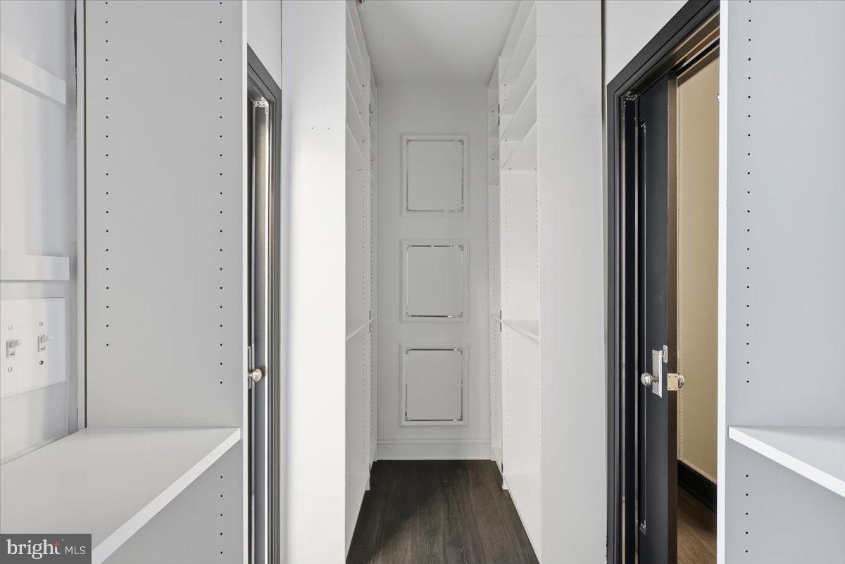 625 SLATERS LN #G4, ALEXANDRIA, Virginia 22314, 1 Bedroom Bedrooms, ,1 BathroomBathrooms,Residential,For sale,625 SLATERS LN #G4,VAAX2045908 MLS # VAAX2045908