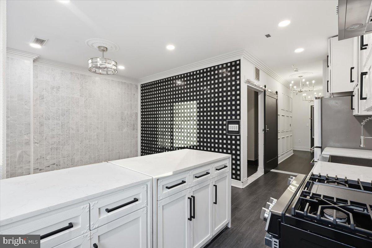 625 SLATERS LN #G4, ALEXANDRIA, Virginia 22314, 1 Bedroom Bedrooms, ,1 BathroomBathrooms,Residential,For sale,625 SLATERS LN #G4,VAAX2045908 MLS # VAAX2045908