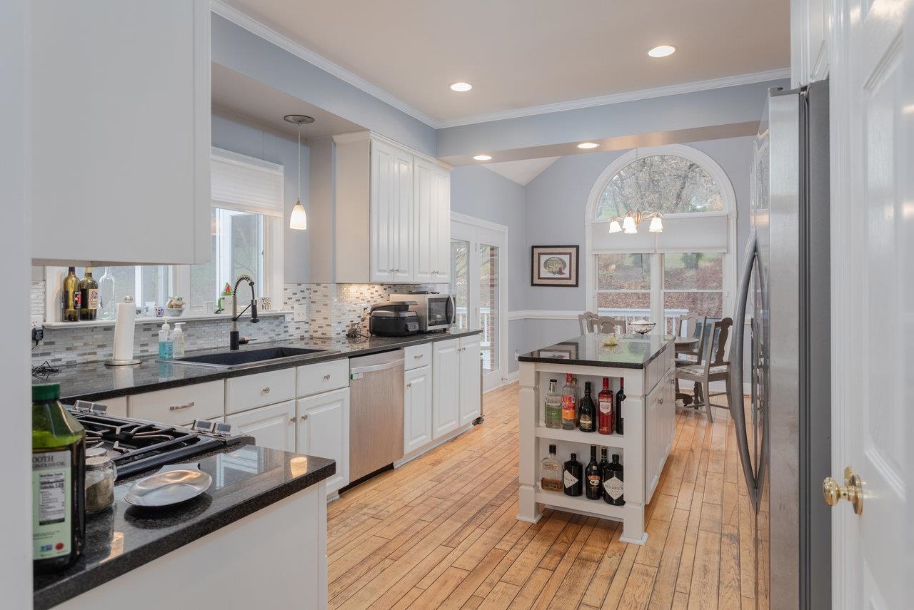 3945 TRAVELER RD, ROCKINGHAM, Virginia 22801, 4 Bedrooms Bedrooms, ,3 BathroomsBathrooms,Residential,3945 TRAVELER RD,671312 MLS # 671312